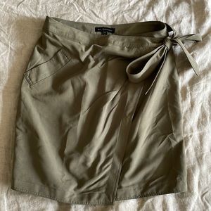 Cargo wrap skirt